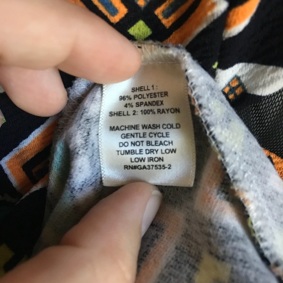 Patterned Dress, Size Large - Picture 6 of 8